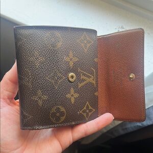 Louis Vuitton Monogram Key Holder in Brown and Gold